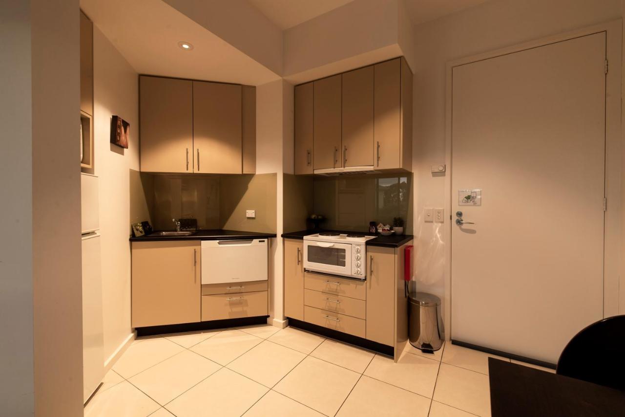 Hilltop Apartments Phillip Island (Adults Only) Cowes Exterior photo